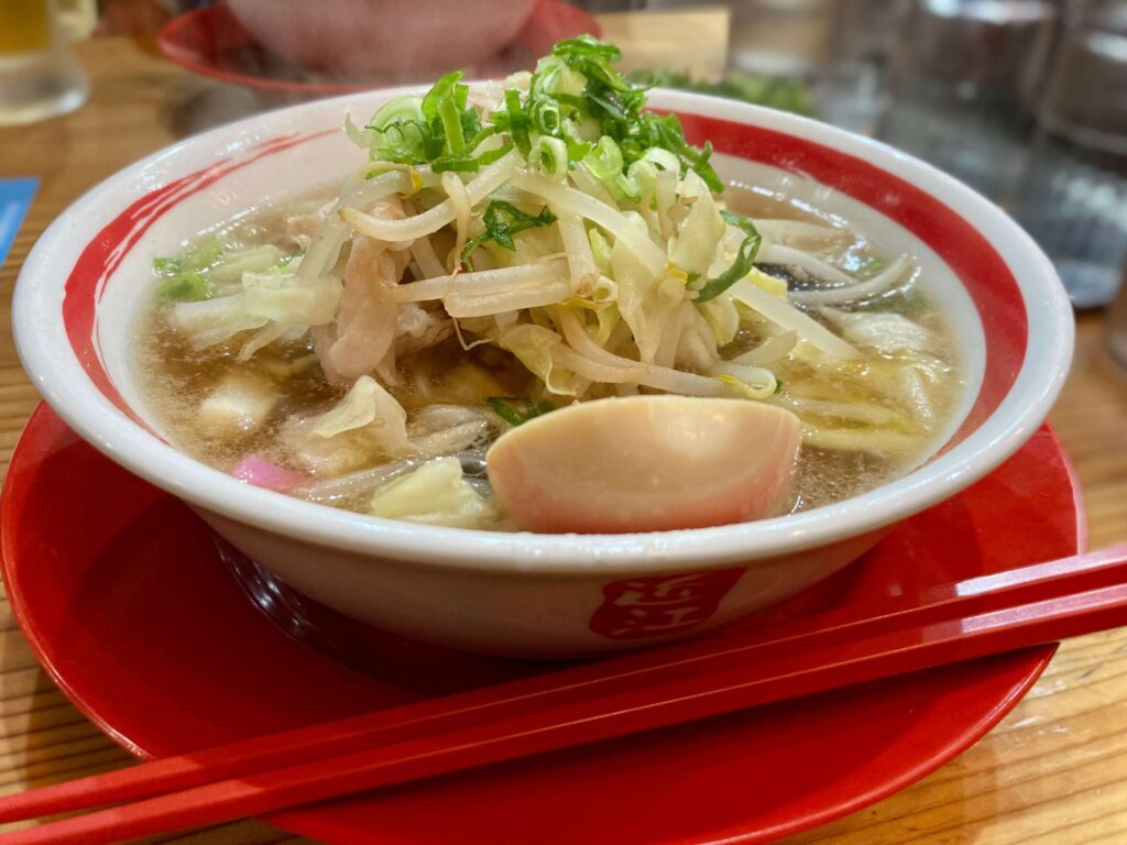 あっさりスープとたっぷりの野菜がうれしい！ちゃんぽん亭総本家 彦根駅前本店