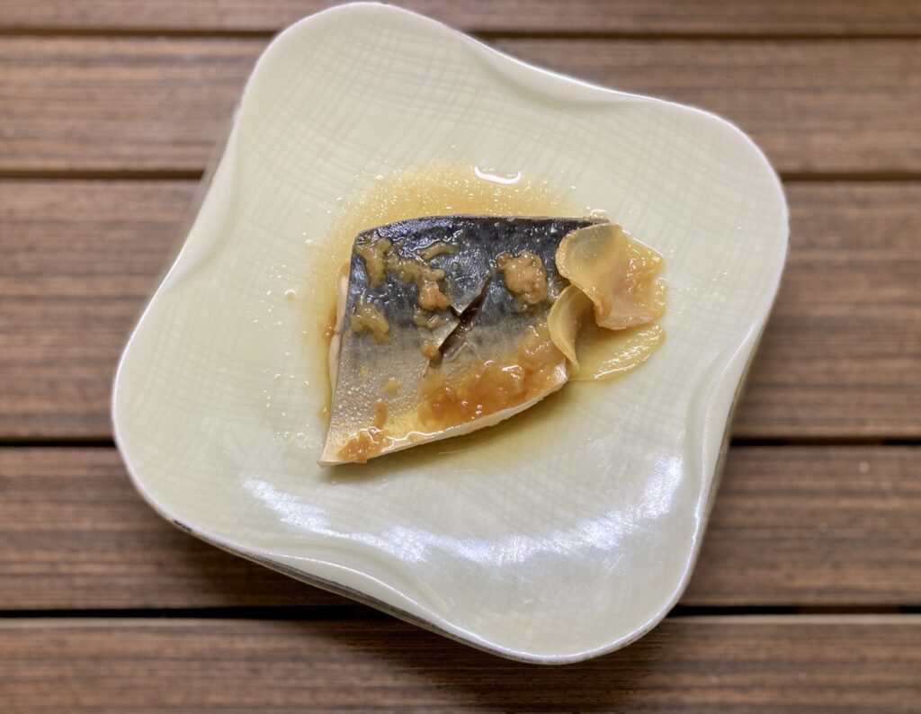 Very popular with women! simmered mackerel with plum ginger recipe & how to cook