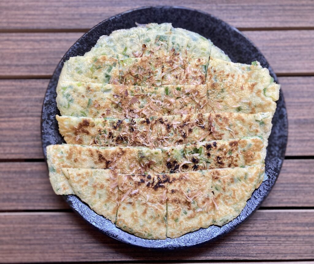 No waste! tasty NEGIYAKI(green onion okonomiyaki) recipe and how to cook